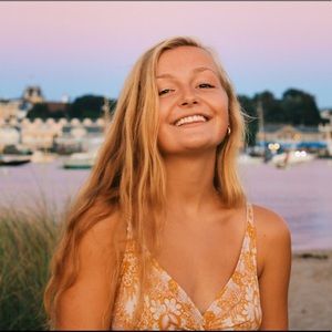 Meet your Posher, Kaira